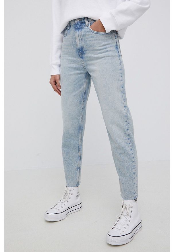 Tommy Jeans jeansy CE713 damskie high waist. Stan: podwyższony. Kolor: niebieski