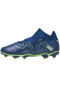 Buty piłkarskie Puma Future Match FG/AG Jr 107384 03 niebieskie. Kolor: niebieski. Materiał: syntetyk, dzianina. Szerokość cholewki: normalna. Sport: piłka nożna