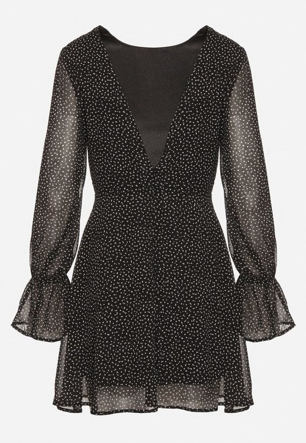 Born2be - Czarna Rozkloszowana Sukienka Vices z Bufiastymi Rękawami w Kropki Eriane. Okazja: na co dzień. Kolor: czarny. Wzór: kropki. Typ sukienki: proste. Styl: casual, elegancki, klasyczny