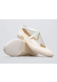 IWA - Baletki gimnastyczne Iwa 302 kremowe białe. Nosek buta: otwarty. Kolor: biały. Materiał: guma, materiał. Szerokość cholewki: normalna. Styl: sportowy