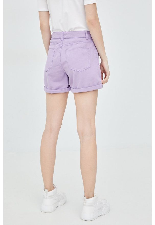 Noisy may - Noisy May szorty jeansowe damskie kolor fioletowy gładkie medium waist. Okazja: na co dzień. Kolor: fioletowy. Materiał: jeans. Wzór: gładki. Styl: casual