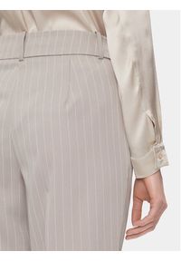 Vero Moda Chinosy Wendy 10301440 Szary Tapered Fit. Kolor: szary. Materiał: syntetyk #2