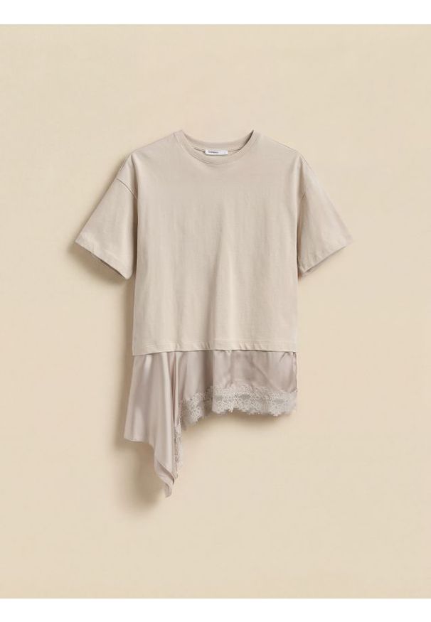 Reserved - Asymetryczny t-shirt - kremowy. Kolor: kremowy. Materiał: dzianina, bawełna