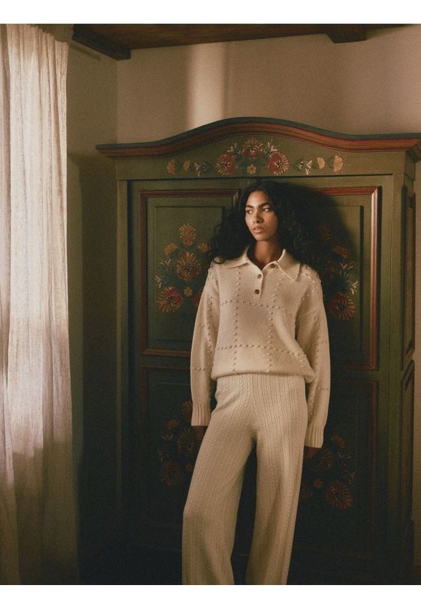 Reserved - Sweter z wełną - złamana biel. Materiał: wełna