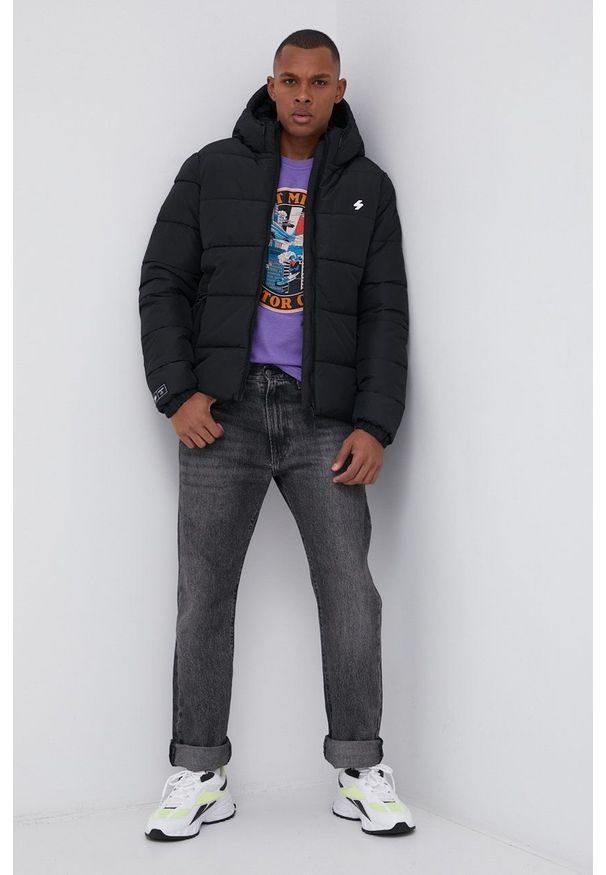 Superdry - Kurtka. Kolor: czarny. Materiał: materiał