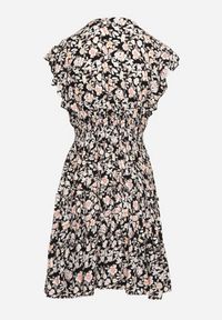 Born2be - Czarno-Beżowa Sukienka z Wiskozy w Kwiatowy Wzór z Kopertowym Dekoltem Avafia. Kolor: czarny. Materiał: wiskoza. Wzór: kwiaty. Sezon: lato. Typ sukienki: kopertowe #3