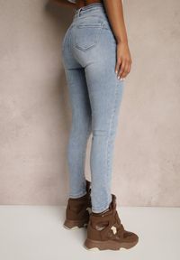 Renee - Jasnoniebieskie Jeansy Skinny z Bawełny Push-Up Carivira. Kolor: niebieski. Styl: elegancki #4