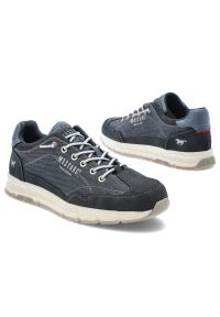 Granatowe Półbuty Mustang Modne Obuwie Męskie. Okazja: na co dzień, na spacer. Kolor: niebieski. Materiał: materiał, jeans, skóra ekologiczna. Styl: sportowy, casual, elegancki #4