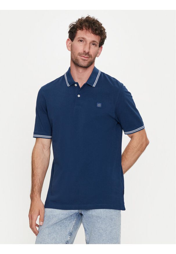 Bugatti Polo 8150 55001A Granatowy Slim Fit. Typ kołnierza: polo. Kolor: niebieski. Materiał: bawełna