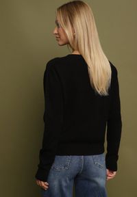 Born2be - Czarny Klasyczny Sweter z Wiskozą i Wełną Norpine. Okazja: na co dzień. Kolor: czarny. Materiał: wełna, wiskoza. Styl: klasyczny #7