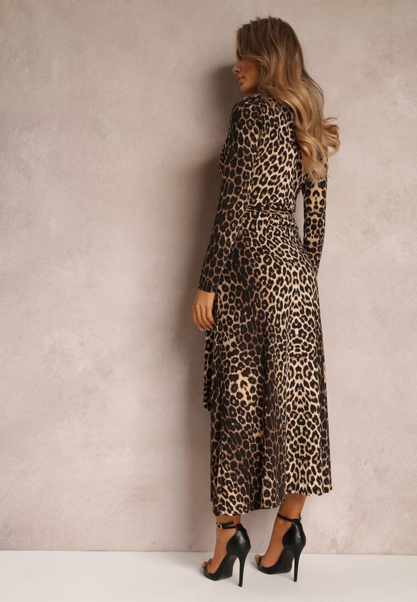 Renee - Ciemnobrązowa Sukienka Brightfreeze. Kolor: brązowy. Materiał: dzianina. Wzór: nadruk. Typ sukienki: kopertowe, proste. Długość: maxi