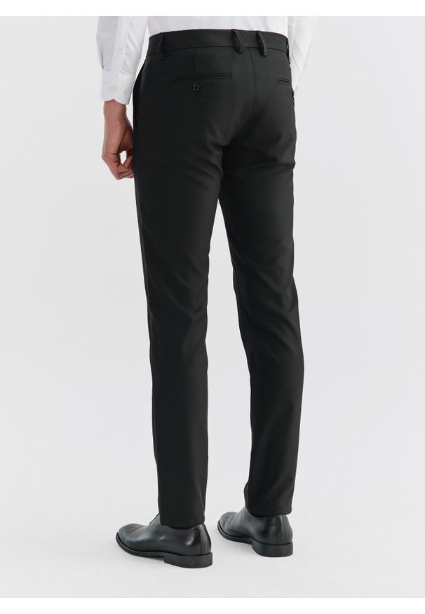 Pako Lorente - PAKO LORENTE – Spodnie męskie czarne P22WF-WX-003-C-0. Kolor: czarny. Materiał: wiskoza, poliester, elastan. Wzór: gładki