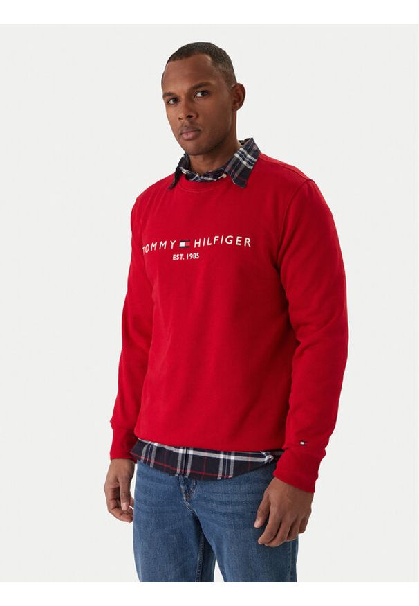 TOMMY HILFIGER - Tommy Hilfiger Bluza Logo MW0MW11596 Czerwony Regular Fit. Kolor: czerwony. Materiał: bawełna