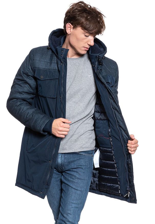 Mustang - KURTKA ZIMOWA MUSTANG Dietmar Fabric Mix 1009816 4136. Sezon: zima