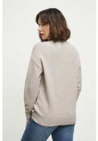 medicine - Medicine sweter damski kolor beżowy. Kolor: beżowy. Długość rękawa: długi rękaw. Długość: długie. Wzór: haft #3