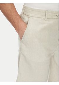 BOSS Szorty materiałowe 50536863 Beżowy Tapered Fit. Kolor: beżowy. Materiał: syntetyk #3