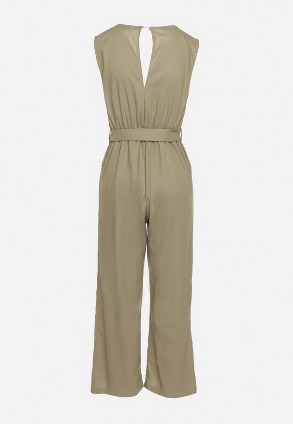 Born2be - Ciemnozielony Kopertowy Kombinezon z Bawełny z Gumką w Talii Szerokimi Nogawkami i Paskiem Hralfrea. Okazja: na co dzień. Kolor: zielony. Materiał: bawełna. Styl: elegancki, casual