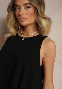 Renee - Czarny Top z Bawełną i Lnem o Rozkloszowanym Kroju Soneilla. Kolor: czarny. Materiał: bawełna, len. Sezon: lato. Styl: elegancki