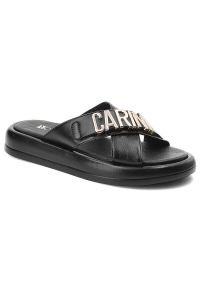 Czarne Klapki Carinii Modne Buty Damskie. Kolor: czarny. Materiał: materiał. Sezon: lato