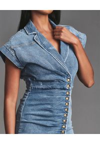 RETROFETE - Jeansowa sukienka Gia. Kolor: niebieski. Materiał: jeans. Wzór: aplikacja. Typ sukienki: dopasowane. Długość: mini #2