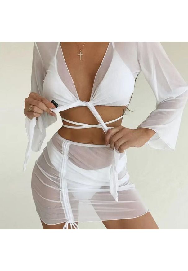 Intica - Strój kąpielowy bikini z pareo na plażę Elwina. Kolor: biały. Materiał: materiał. Wzór: paski