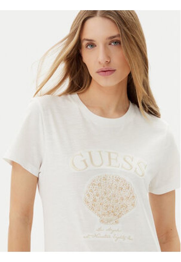 Guess T-Shirt E5GI03 K8G01 Biały Regular Fit. Kolor: biały. Materiał: bawełna
