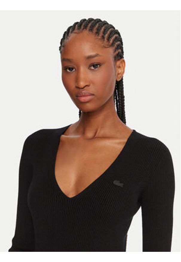 Lacoste Sukienka dzianinowa EF4175 Czarny Slim Fit. Kolor: czarny. Materiał: syntetyk, wiskoza