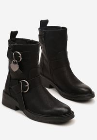 Born2be - Czarne Botki z Metalicznymi Klamrami Latomisa. Okazja: na co dzień. Zapięcie: klamry. Kolor: czarny. Materiał: jeans, skóra. Styl: casual, rockowy #5
