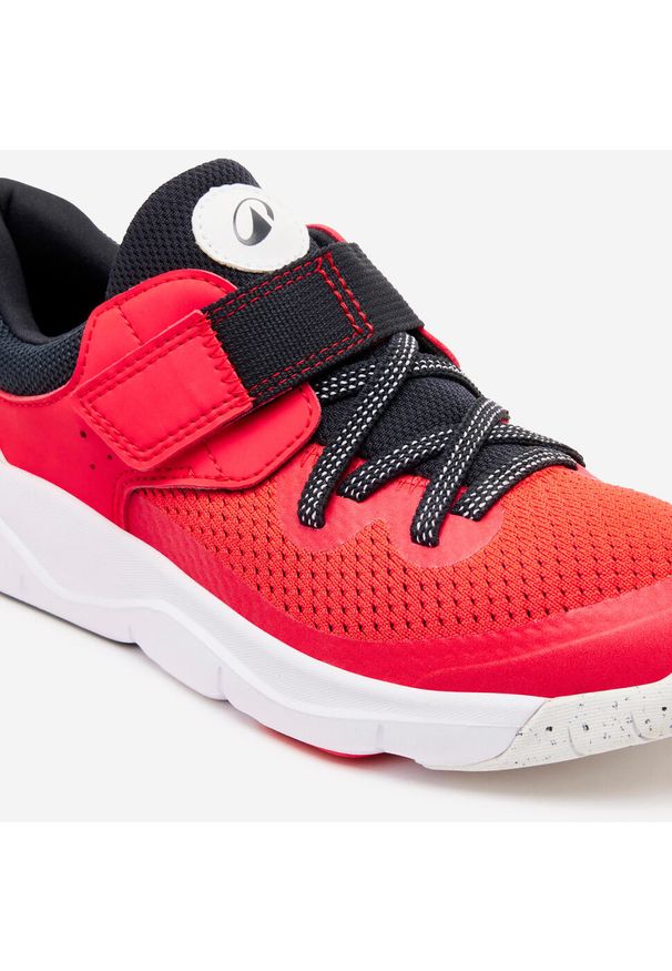Buty dla dzieci Decathlon Playful Fast Scratch. Kolor: biały, wielokolorowy, czerwony, szary. Materiał: tkanina. Szerokość cholewki: normalna