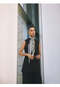 Reserved - Kamizelka z dodatkiem wiskozy - ciemnobrązowy. Kolor: brązowy. Materiał: wiskoza. Długość: długie #1