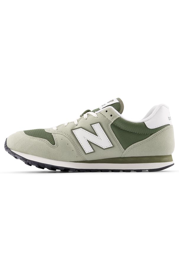 Buty unisex New Balance GM500RLS – zielone. Okazja: na co dzień, na spacer, na uczelnię. Kolor: zielony. Materiał: materiał, zamsz, jeans, guma. Szerokość cholewki: normalna. Sezon: lato. Obcas: na płaskiej podeszwie. Sport: turystyka piesza