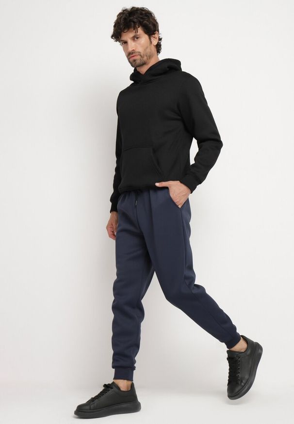 Born2be - Granatowe Spodnie Dresowe z Polarem Zakończone Ściągaczami Arballa. Kolor: niebieski. Materiał: dresówka, polar