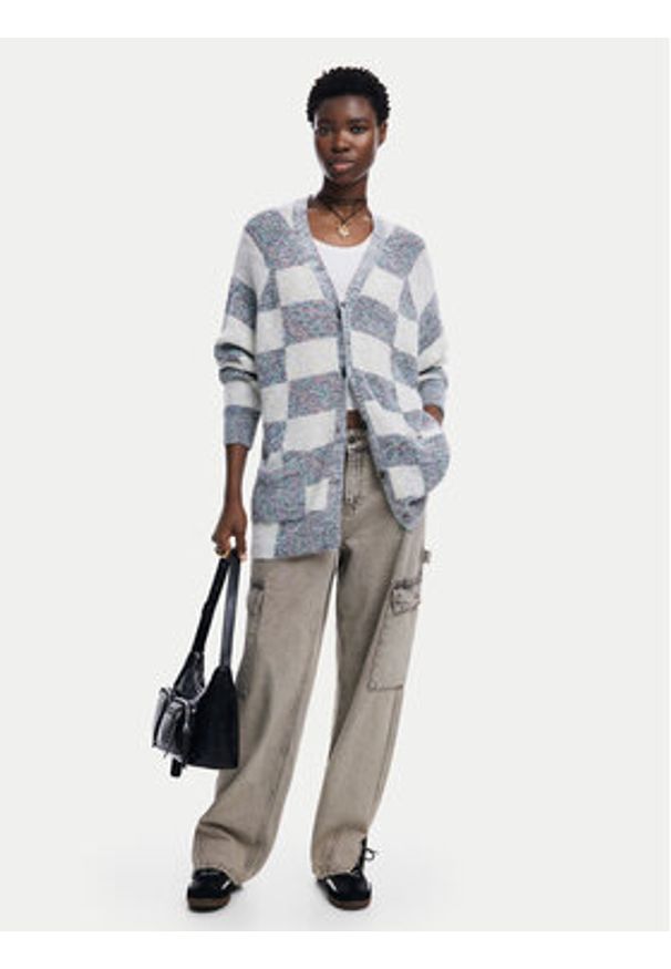 Desigual Kardigan Oxford 24WWJF70 Beżowy Regular Fit. Kolor: beżowy. Materiał: syntetyk