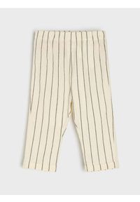 Sinsay - Jeansy pull on w paski - kremowy. Kolor: kremowy. Materiał: jeans. Wzór: paski #1