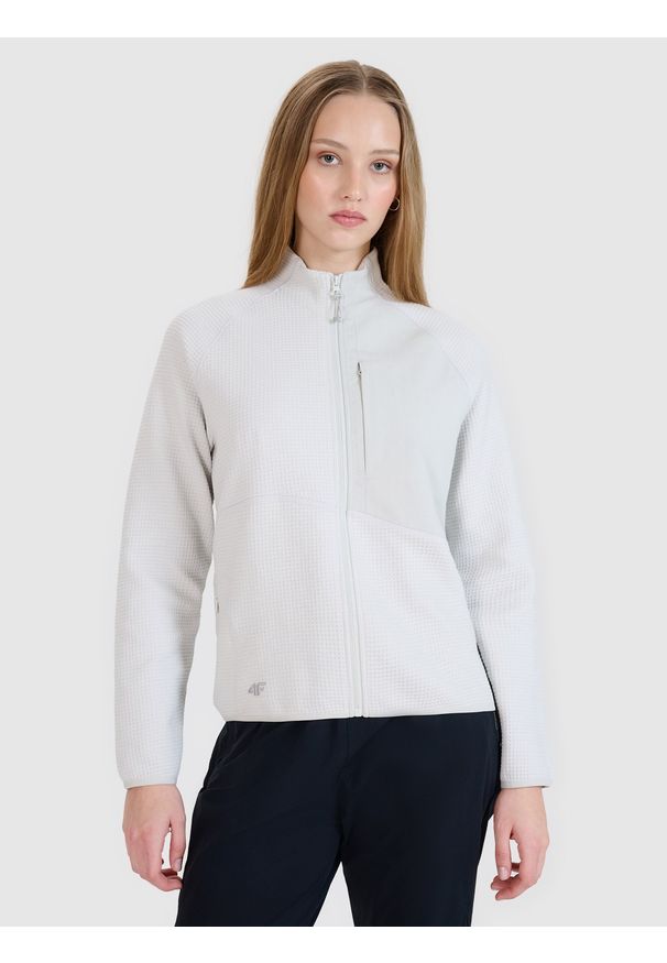 4f - 4F Bluza dresowa rozpinana bez kaptura damska - szara XS. Okazja: na co dzień. Typ kołnierza: bez kaptura. Kolor: szary. Materiał: dresówka. Długość rękawa: raglanowy rękaw. Wzór: ze splotem. Styl: casual, klasyczny, sportowy