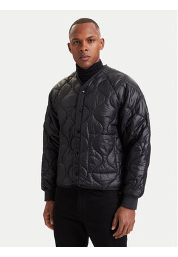 C.P. Company Parka 21CMOW004A006097A Czarny Regular Fit. Kolor: czarny. Materiał: syntetyk