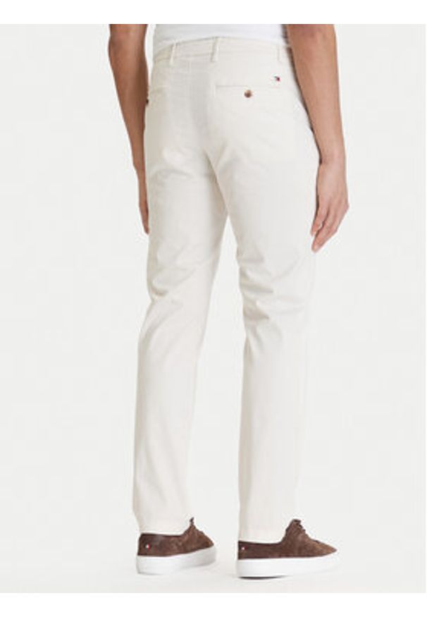 TOMMY HILFIGER - Tommy Hilfiger Chinosy Denton MW0MW41923 Écru Straight Fit. Kolor: kremowy. Materiał: bawełna
