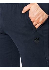 EA7 Emporio Armani Spodnie dresowe 8NPP61 PJBPZ 1578 Granatowy Regular Fit. Kolor: niebieski. Materiał: dresówka, bawełna #4