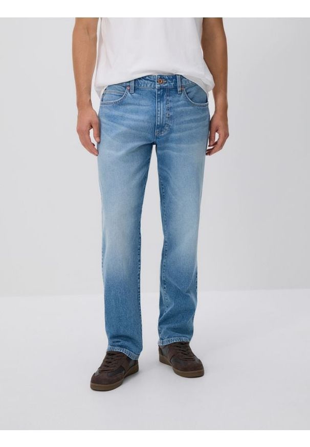 Reserved - Jeansy relaxed straight - niebieski. Kolor: niebieski