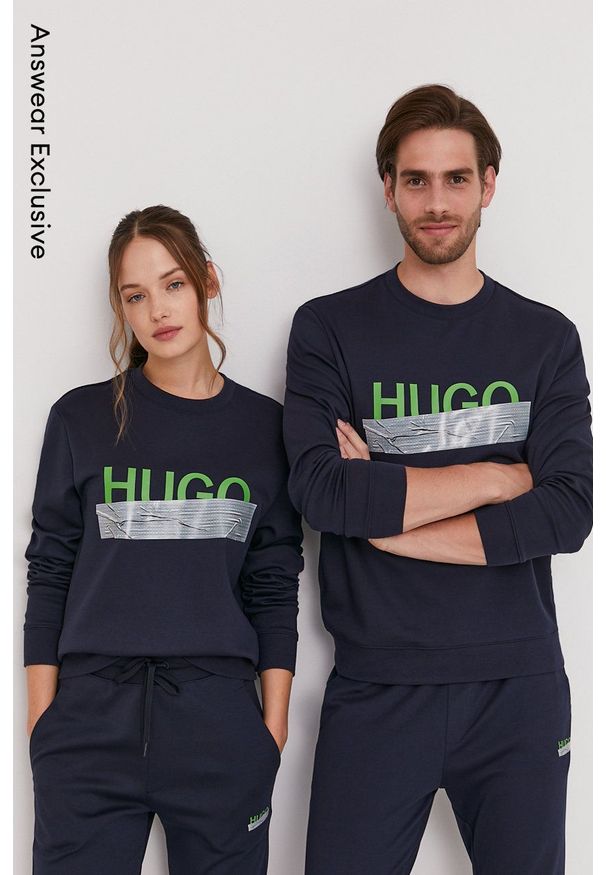 Hugo Bluza bawełniana kolor granatowy z nadrukiem. Okazja: na co dzień. Kolor: niebieski. Materiał: bawełna. Wzór: nadruk. Styl: casual