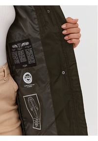 Guess Płaszcz zimowy W3BL41 WFSW2 Khaki Regular Fit. Kolor: brązowy. Materiał: syntetyk. Sezon: zima #2