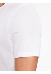 Armani Exchange T-Shirt 6RZTJC ZJBYZ 1100 Biały Regular Fit. Kolor: biały. Materiał: bawełna