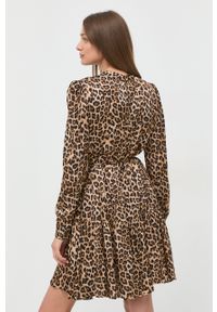 TwinSet - Twinset sukienka kolor brązowy mini rozkloszowana. Kolor: brązowy. Materiał: tkanina, satyna, materiał. Długość rękawa: długi rękaw. Wzór: ze splotem. Długość: mini #4