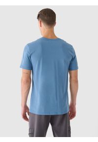 4f - 4F T-shirt regular z nadrukiem męski - niebieski L. Okazja: na co dzień. Kolor: niebieski. Materiał: bawełna, jersey, dzianina. Długość rękawa: krótki rękaw. Długość: krótkie. Wzór: nadruk. Styl: sportowy, casual, klasyczny