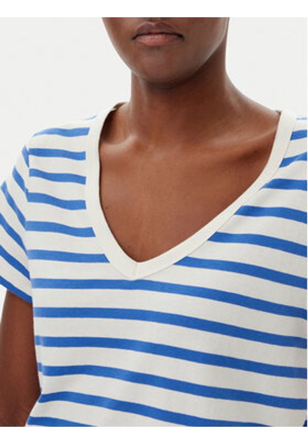 GAP - Gap T-Shirt 721625-02 Niebieski Regular Fit. Kolor: niebieski. Materiał: bawełna