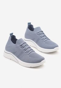 Born2be - Niebieskie Buty Sportowe Sneakersy z Siateczki na Ozdobnej Podeszwie Ivelloti. Okazja: na co dzień. Kolor: niebieski. Materiał: jeans. Szerokość cholewki: normalna