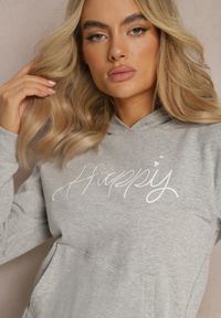 Renee - Szara Bluza z Ozdobnym Napisem i Kapturem Arseia. Okazja: na co dzień. Typ kołnierza: kaptur. Kolor: szary. Materiał: jeans. Wzór: napisy. Styl: casual #4