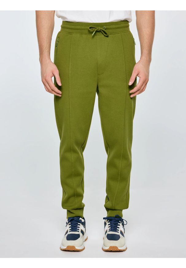 Big-Star - Spodnie męskie dresowe zielone Wladorp 301. Kolor: zielony. Materiał: dresówka. Wzór: nadruk, ze splotem