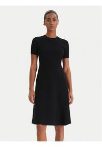 Armani Exchange Sukienka dzianinowa XW001885 AF10352 Czarny Regular Fit. Kolor: czarny. Materiał: syntetyk #1