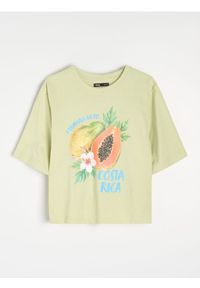 Sinsay - Bawełniana koszulka z nadrukiem owocowym - zielony. Kolor: zielony. Materiał: bawełna. Wzór: nadruk